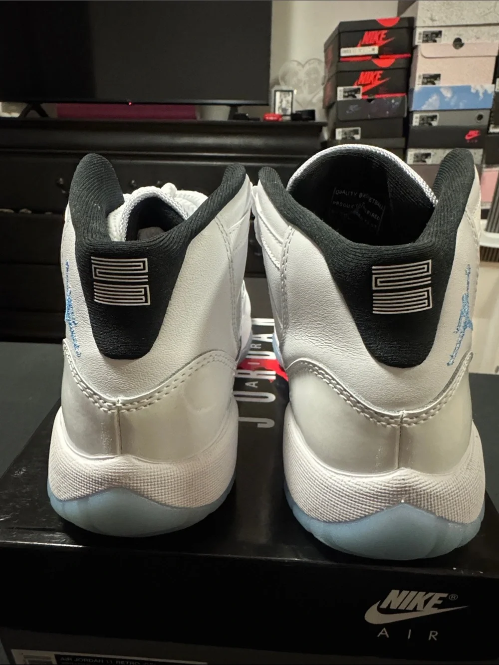 Air Jordan 11 GS Legend blue/Columbia High-Top Sneakers - Brand New